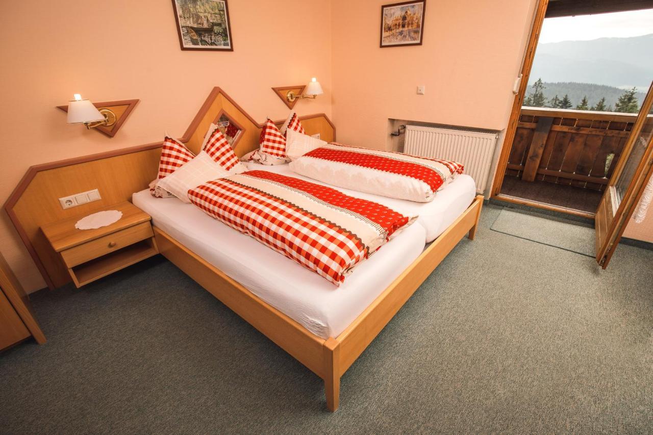 Kolmsteiner Hof Hotel Neukirchen beim Heiligen Blut Luaran gambar